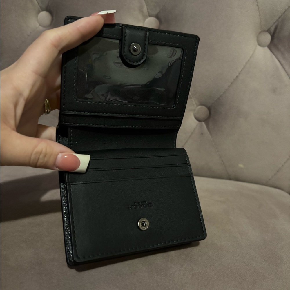 Coach neon yellow bifold leather neon wallet - Picture 7 of 7